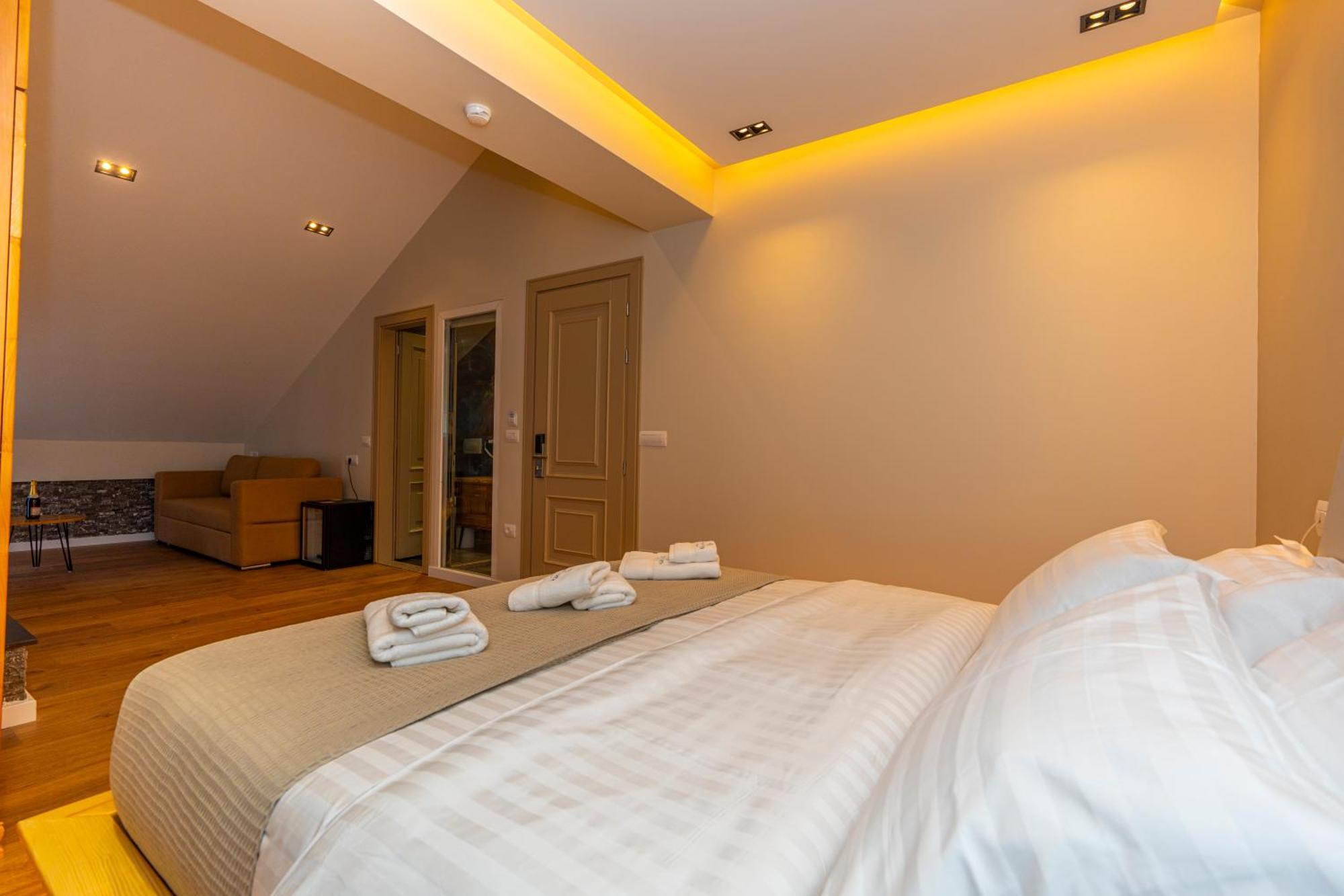 Hotel Jezerca טת מראה חיצוני תמונה