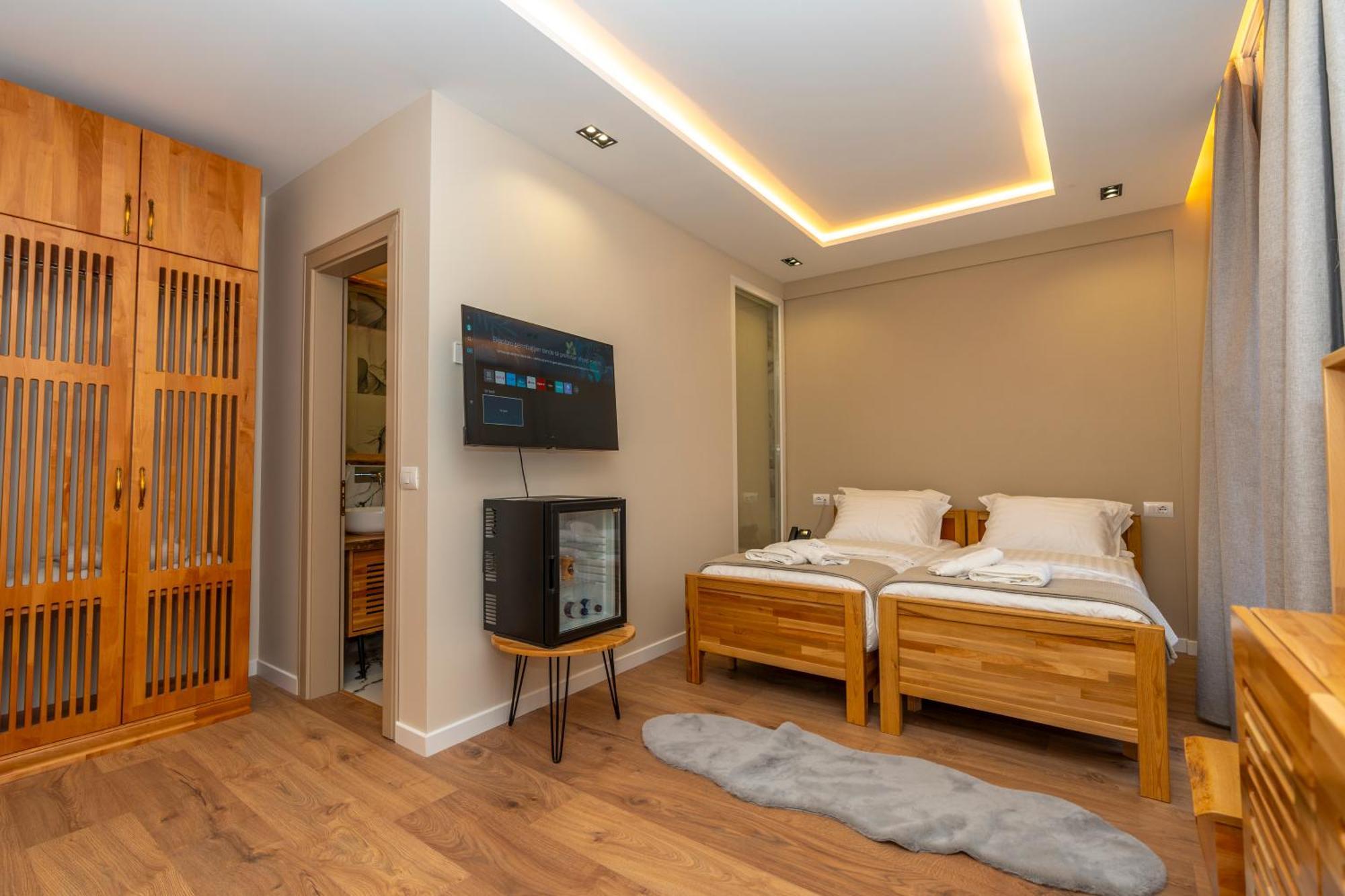 Hotel Jezerca טת מראה חיצוני תמונה